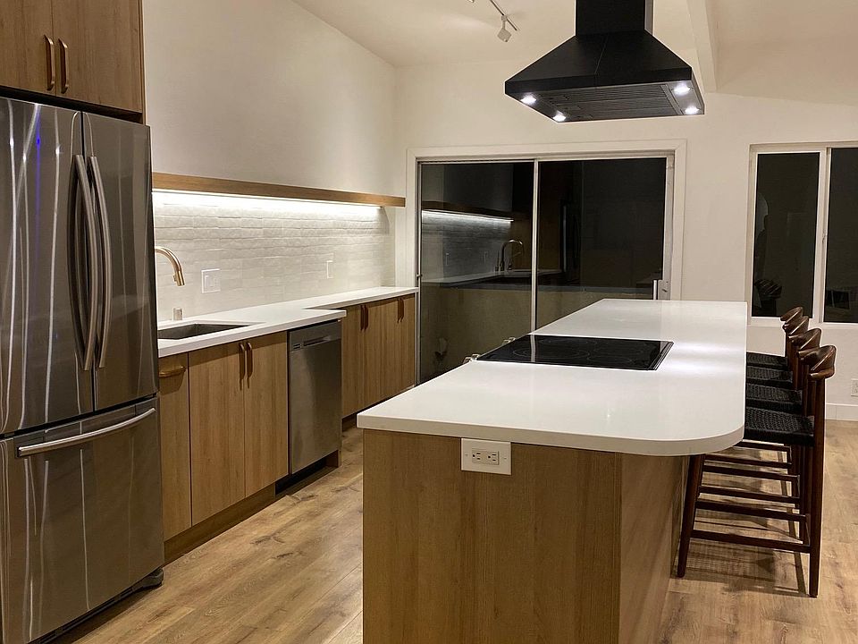 1st image of 12014 Kling St APT 21
