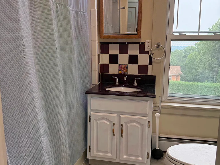 15 Colonial Rd #2 — Photo 9