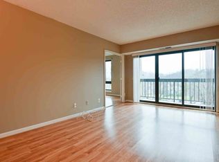 807 N Howard St APT 112, Alexandria, VA 22304