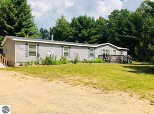 4830 Lund Rd SW, Fife Lake, MI 49633