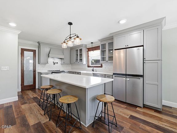 4th image of 2044 Three Putt Ln