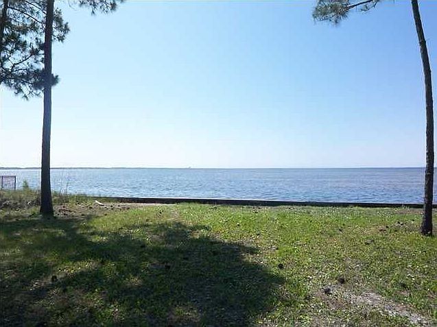1st image of 3223 Bay Estates Dr