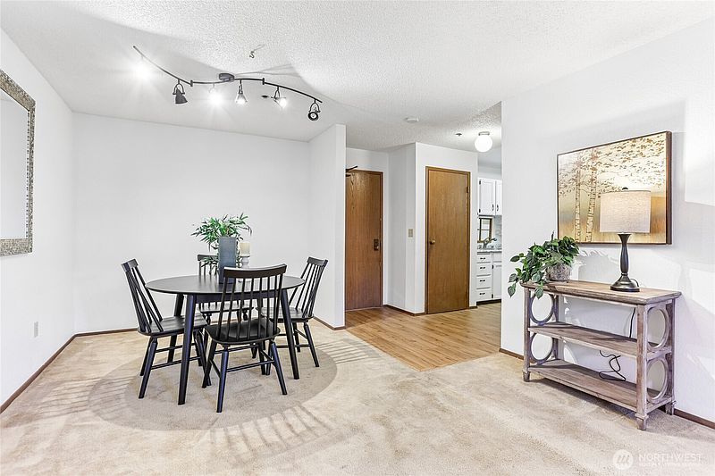 4th image of 18620 52nd Avenue W #116