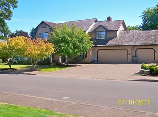 1274 Regency Dr, Eugene, OR 97401