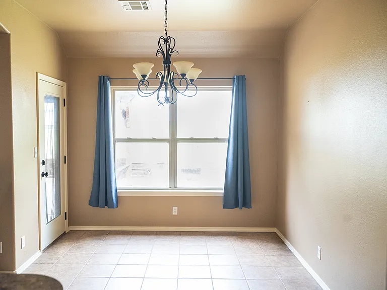 8328 S Gardenia Ave — Photo 6