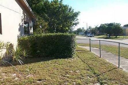 3rd image of 3327 NW 202nd Ln