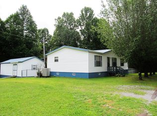 1742 Poss Rd, Smithville, TN 37166