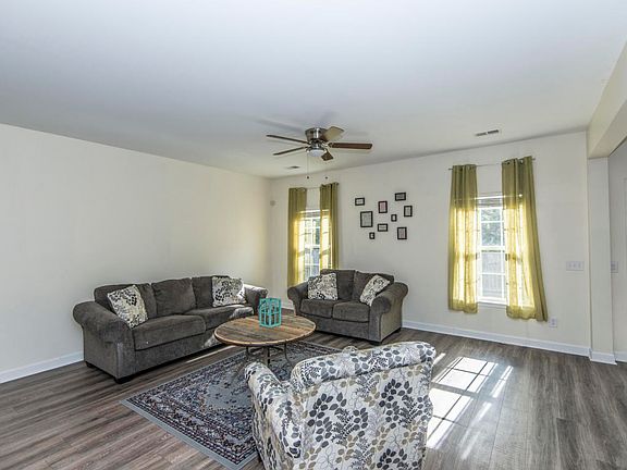 5th image of 236 Longford Dr