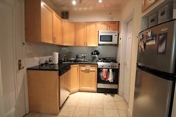 Rented by Corcoran | media 8