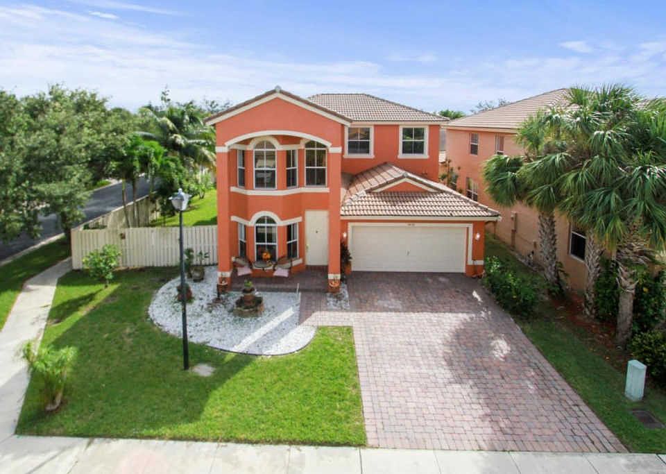 1st image of 5050 Massy Dr