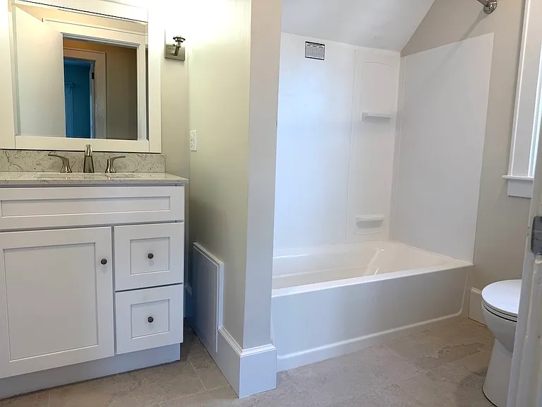 34 Caswell Ave — Photo 6