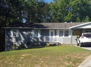 4031 W Parliament Dr, Cohutta, GA 30710