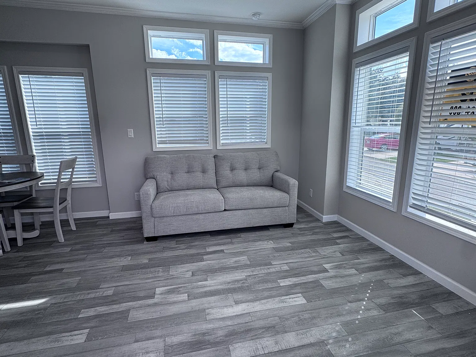 1 bed, 399 sqft, $2,100 — Photo 2