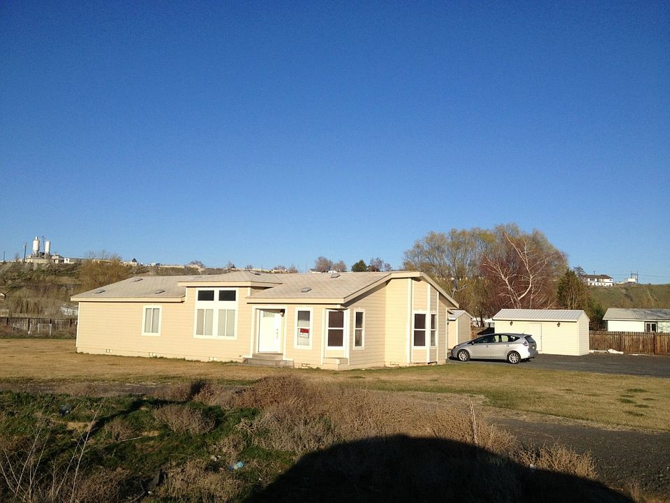 1st image of 5065 Shorecrest Dr NE