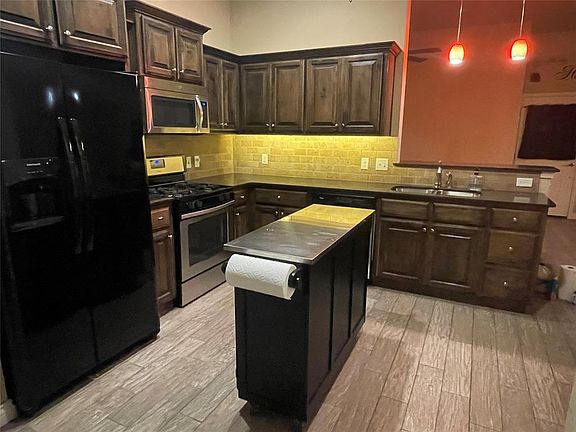 4th image of 2600 Lerkim Ln