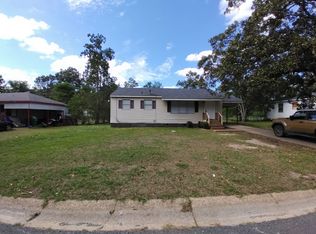 1608 Kings Rd, Leesville, LA 71446