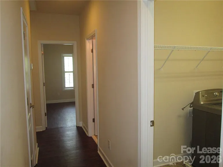 9916 Evergreen Terrace Dr — Photo 14