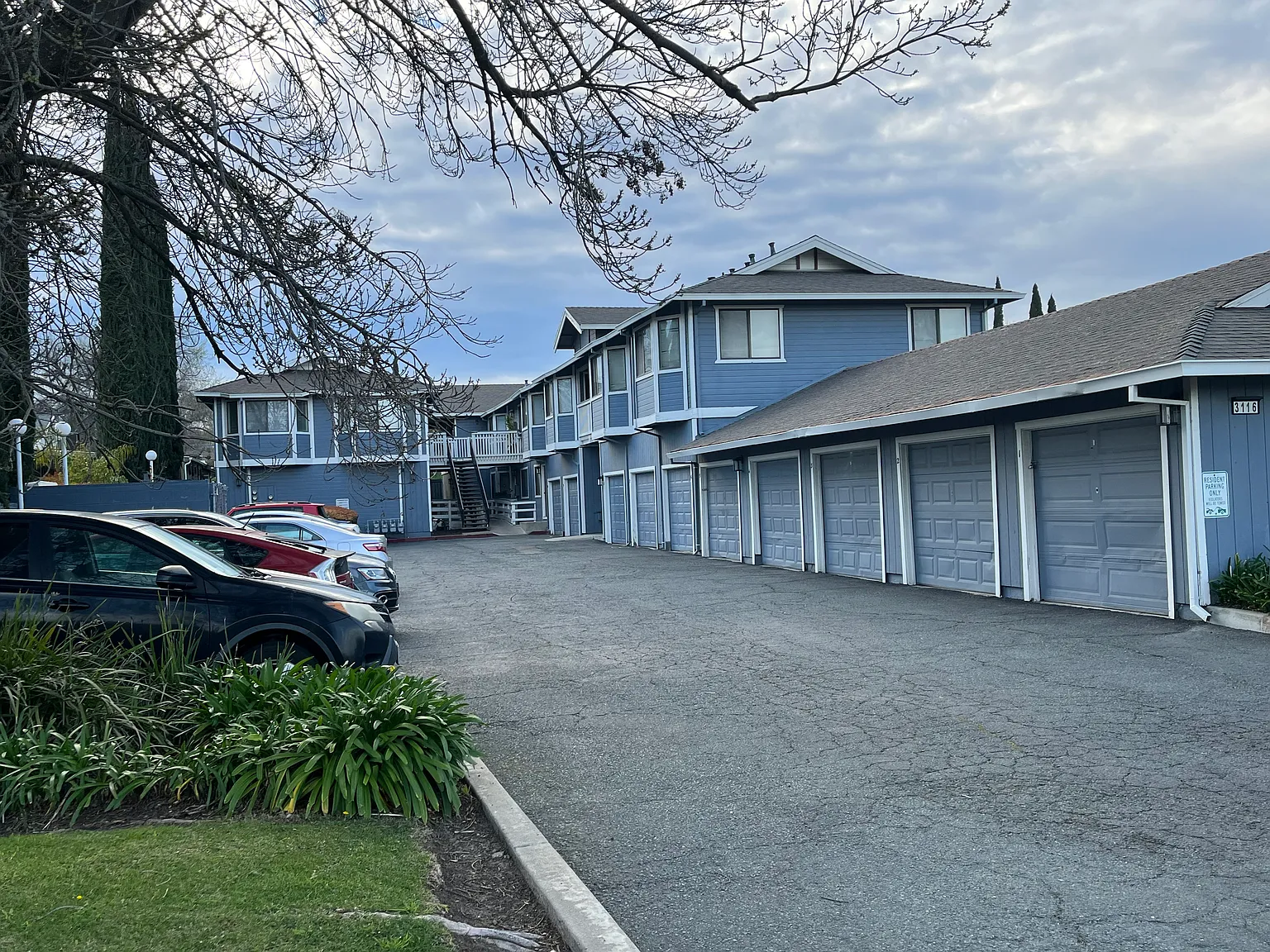 Lone Tree Way, Antioch — Photo 1