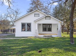 1117 S Madison St, La Grange, TX 78945
