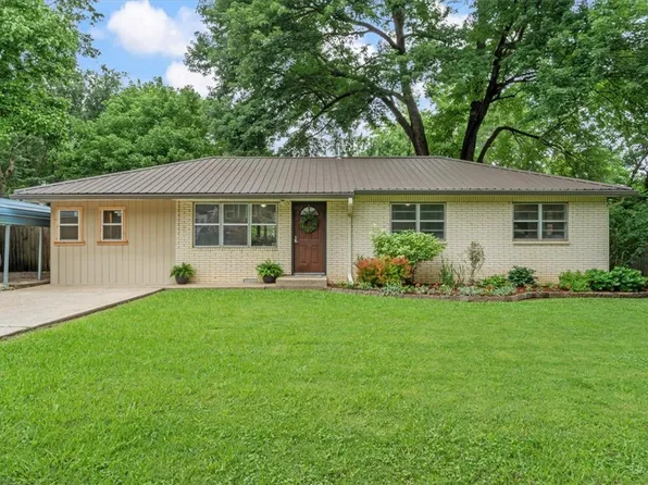 505 3rd Ave, Gravette, AR 72736