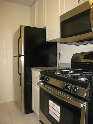 Rented by Jack Resnick & Sons | media 20