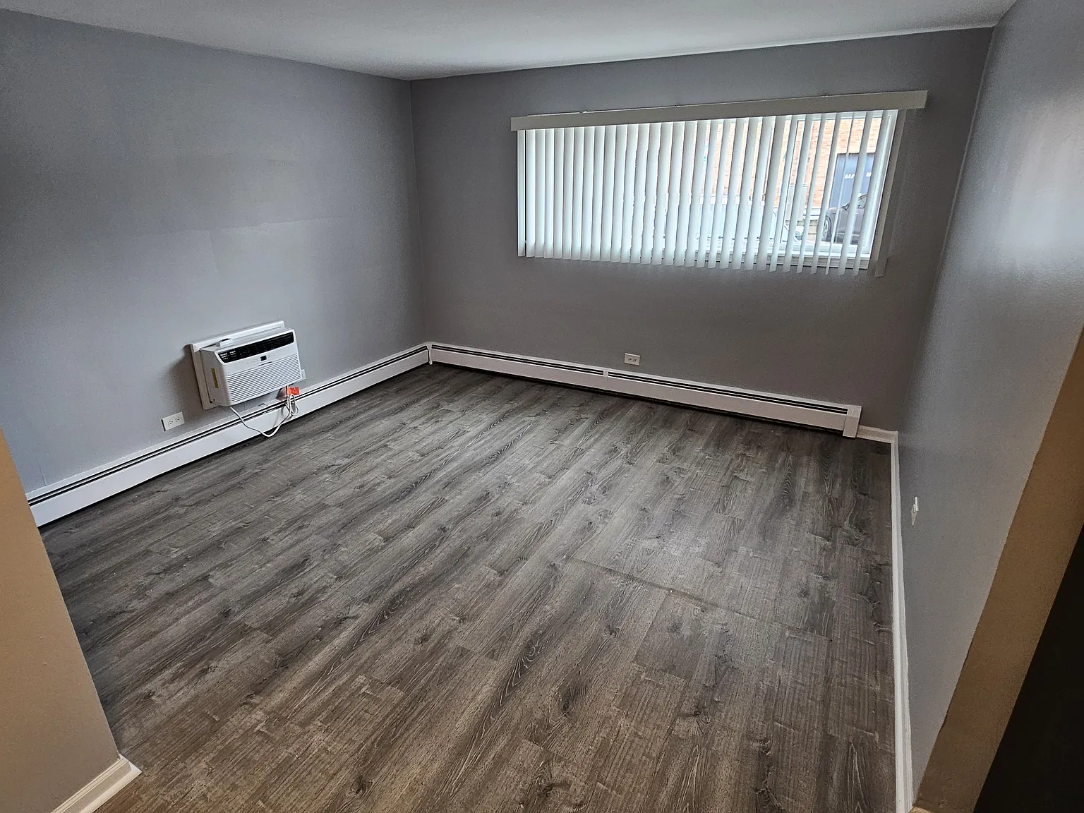 1 bed, $1,300 — Photo 1