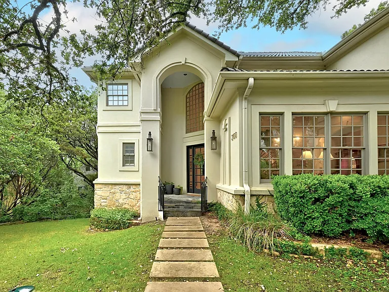 2100 Rue De Street Germaine — Photo 3