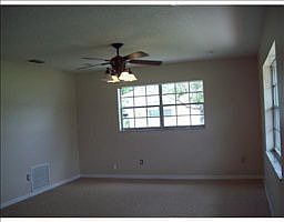 5th image of 2490 Hope Ave