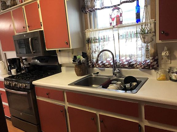 2nd image of 2791 Quinlan Ave
