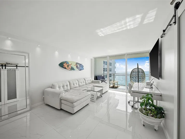 2030 S Ocean Dr #1716 — Photo 6