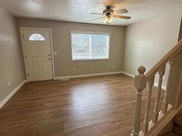 610 Sunflower Rd — Photo 8