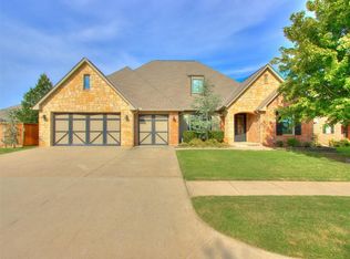 3208 Skye Ridge Dr, Norman, OK 73069