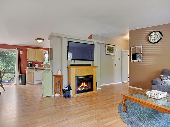 3rd image of 29714 61st Ave E