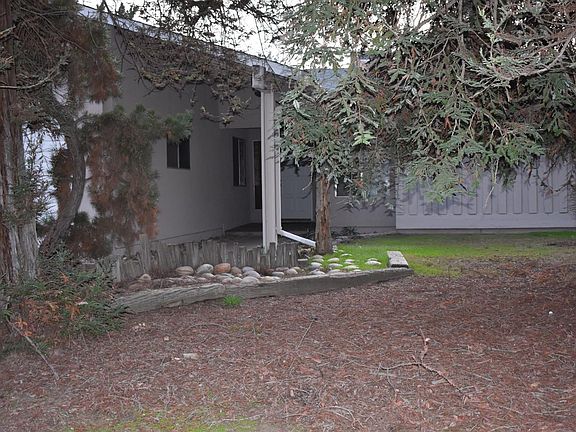 3rd image of 1645 S Heritage Court