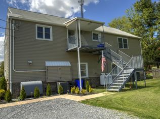 17530 Frederick Rd, Mount Airy, MD 21771