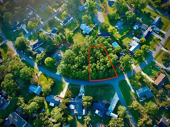 3rd image of 219 Long John Silver Dr