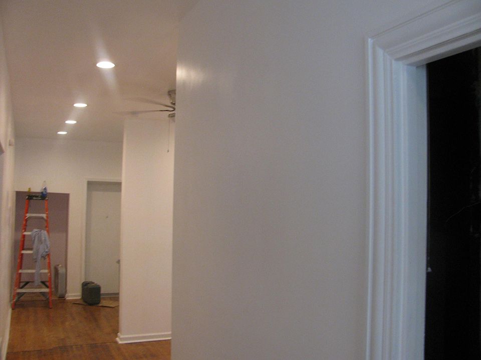 1st image of 1645 N McVicker Ave #1