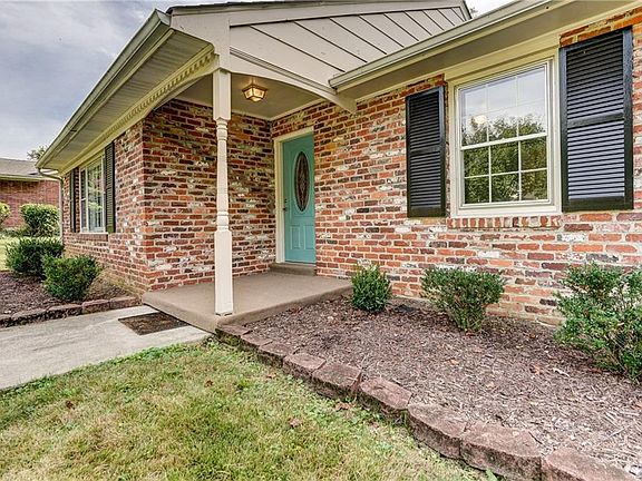 5th image of 9125 Redington Dr