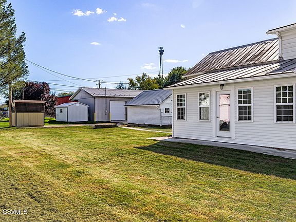 5th image of 2160 Main St