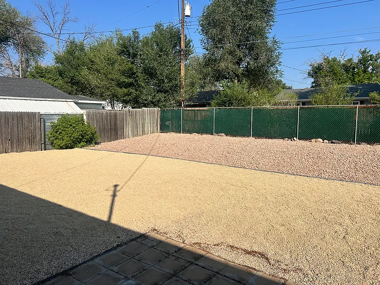 88 Rose Dr — Photo 39