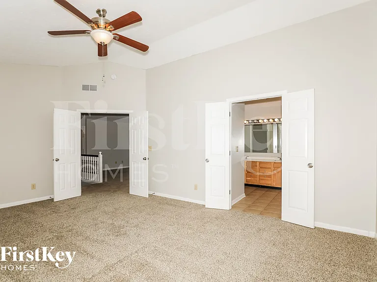 9757 Scotch Pine Ct — Photo 13