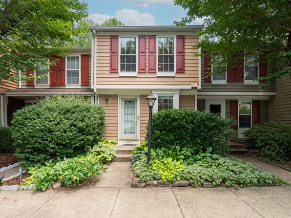 1931 Belmont Ridge Ct, Reston, VA 20191