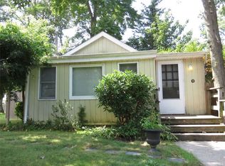 34 Satinwood Rd, Rocky Point, NY 11778