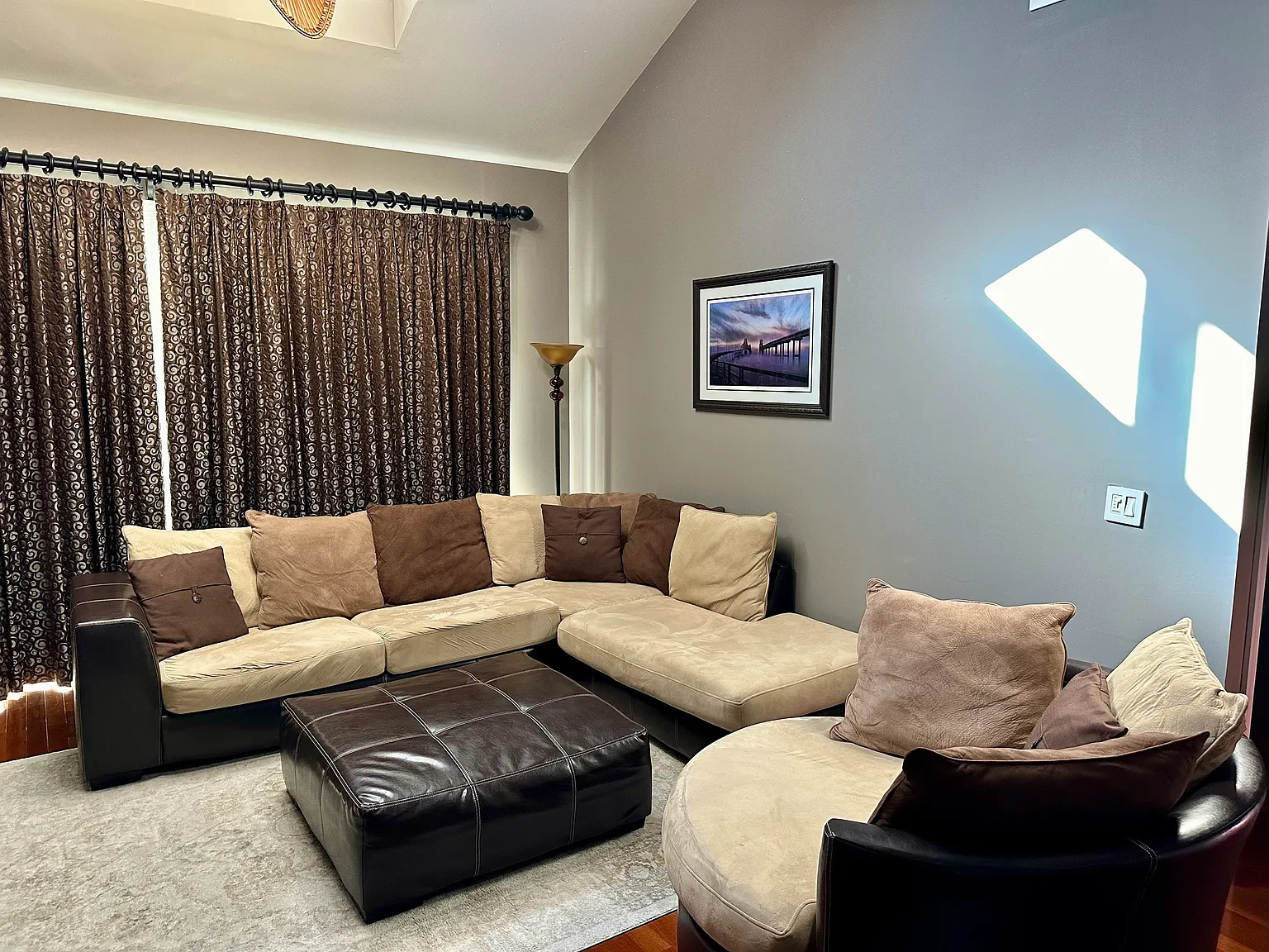 3 bed, 1306 sqft, $5,500 — Photo 4