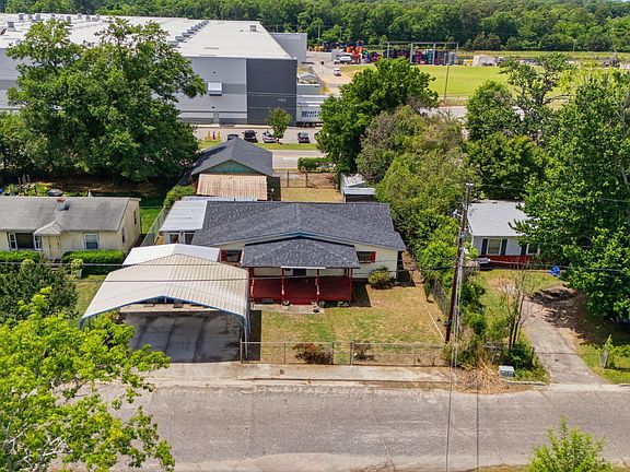 3rd image of 13 Crawford Avenue