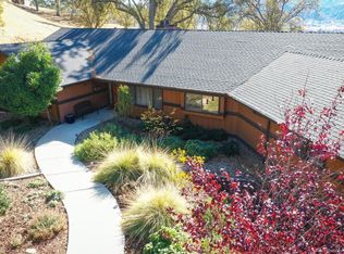 29700 Greenwater Dr, Tehachapi, CA 93561