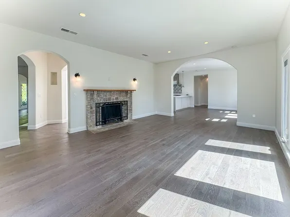 1043 S Plymouth Blvd, Los Angeles, CA 90019