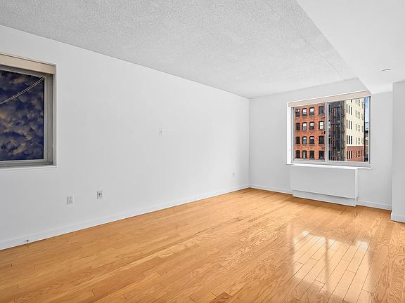 4th image of 555 W 23rd St APT N10f