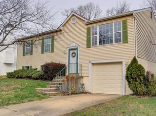 4718 John St, Suitland, MD 20746