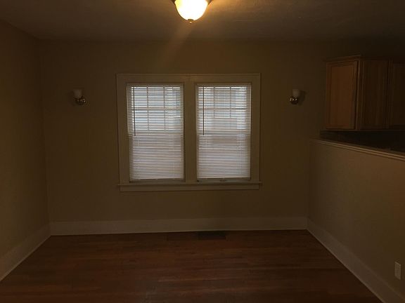 5th image of 24 Garfield Ave NW